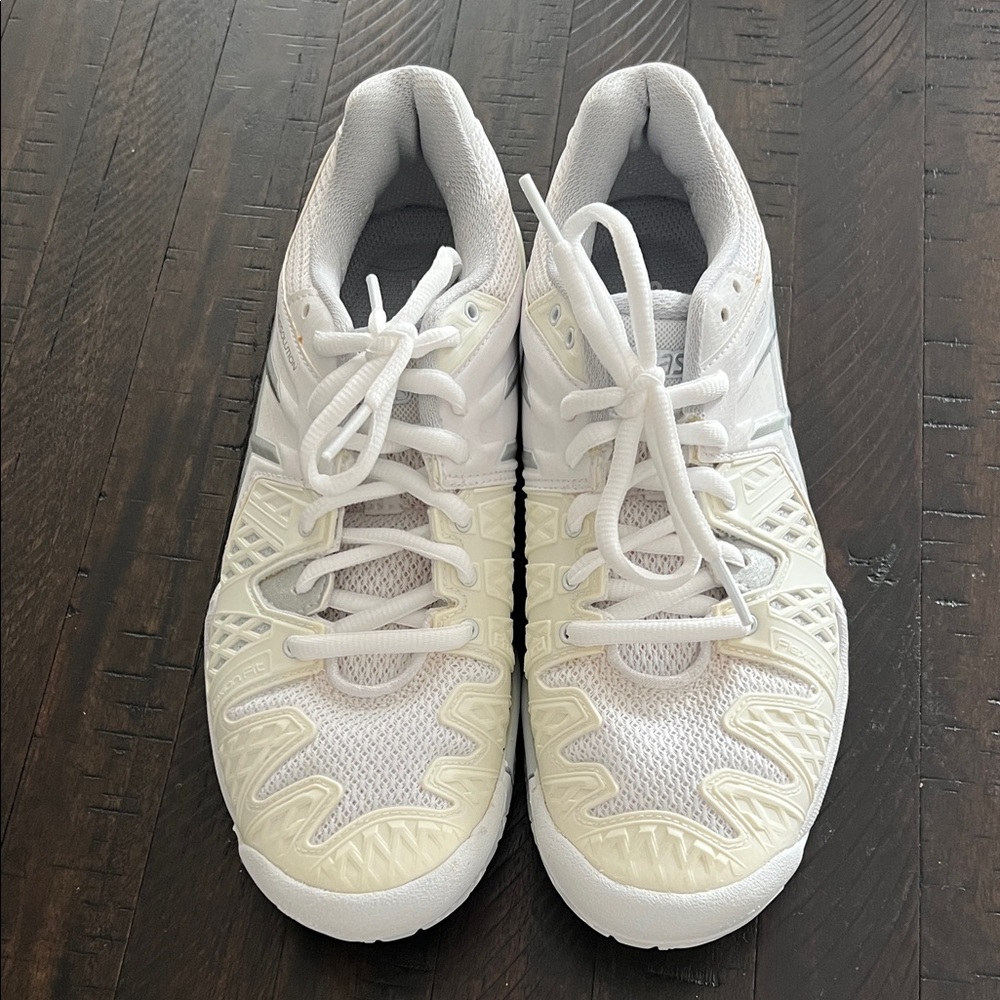 Women’s size 7 Tennis/Pickleball Shoes ASICS Gel Resolution